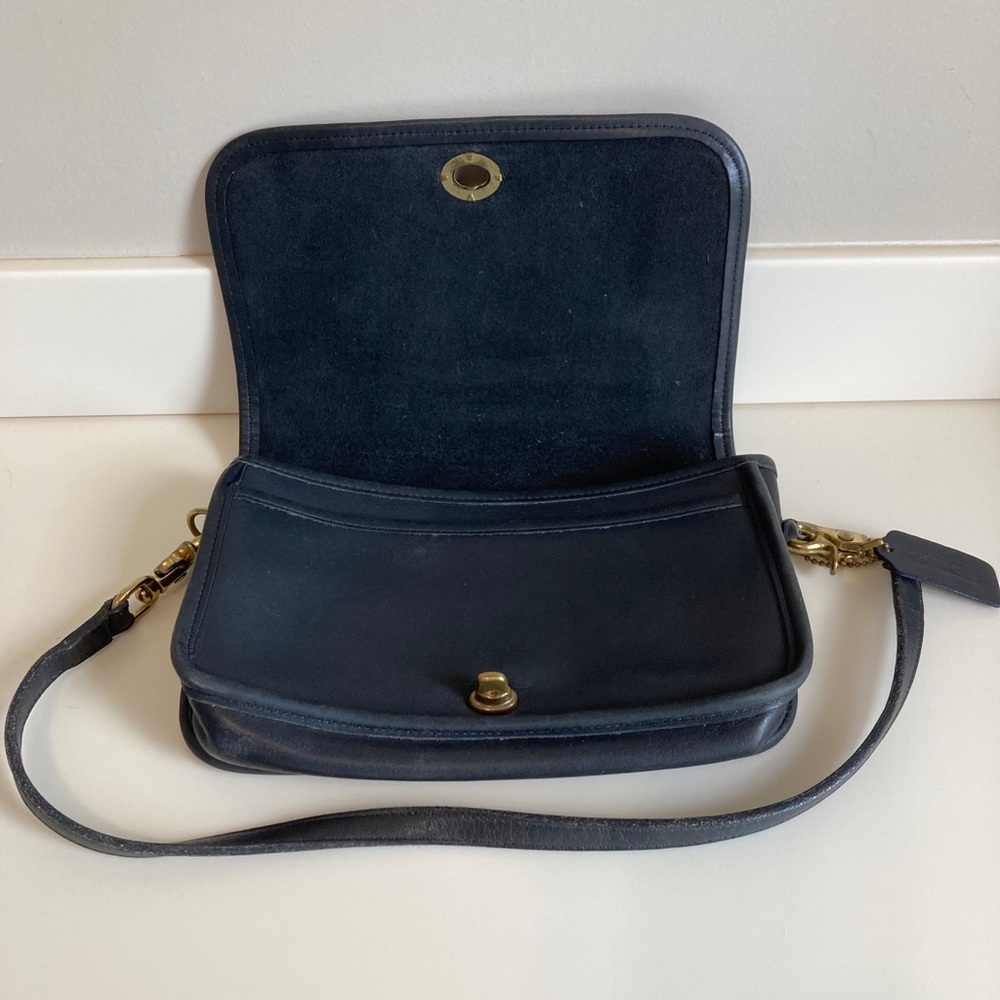 Coach Black Leather Shoulder Bag - Picture 2 of 4